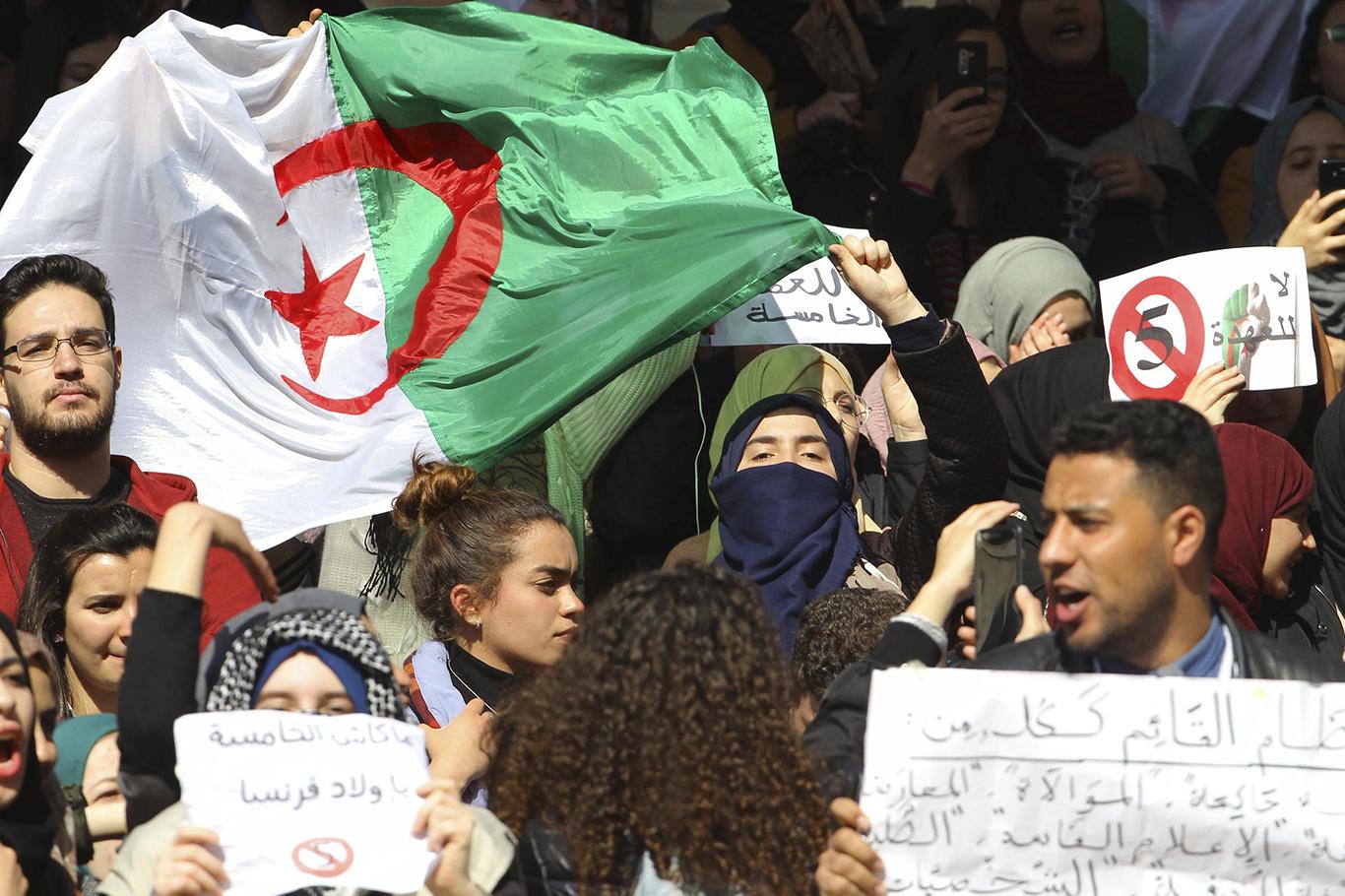 Cezayir'de cumhurbaşkanlığı seçimleri